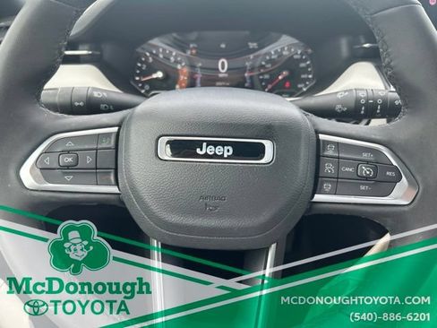 Used 2023 Jeep Compass Limited AWD/4WD image 20