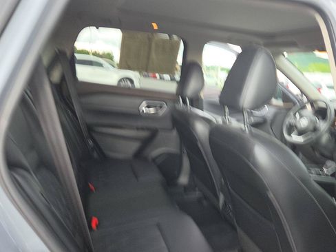 Used 2021 Nissan Rogue Platinum AWD/4WD image 19