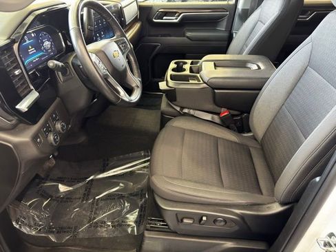 Used 2022 Chevrolet Silverado 1500 LT image 5