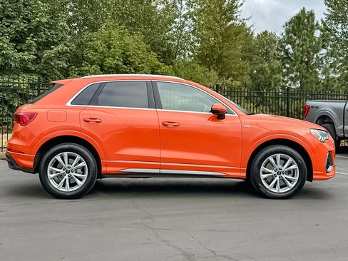 Used 2025 Audi Q3 2.0T Premium AWD/4WD image 2