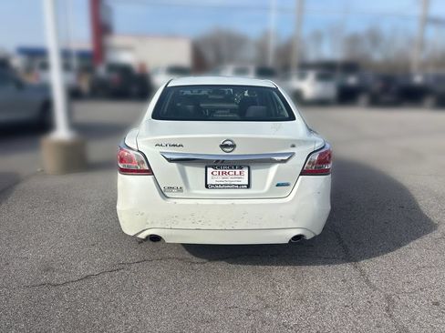 Used 2014 Nissan Altima 2.5 S FWD image 5