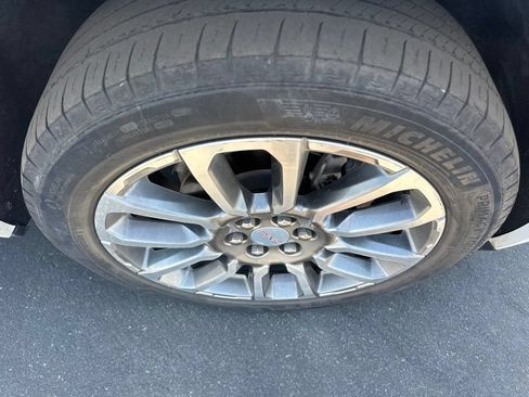 Used 2023 GMC Acadia Denali FWD image 22