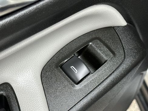 Used 2022 Chevrolet Equinox LT AWD/4WD image 30
