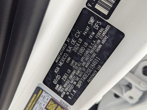 New 2025 Kia K4 LXS image 29