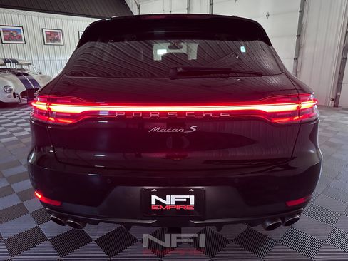 Used 2020 Porsche Macan S AWD/4WD image 56