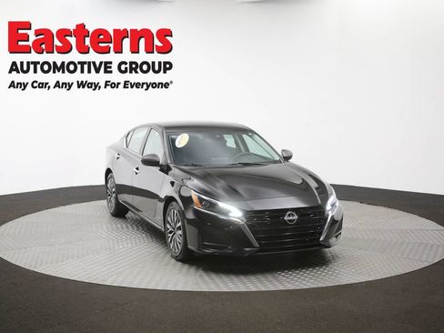 Used 2024 Nissan Altima 2.5 SV FWD image 50