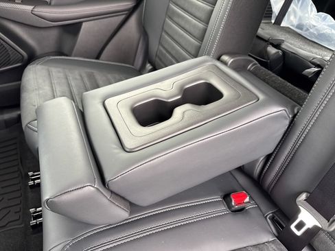 New 2026 Mitsubishi Outlander AWD image 28