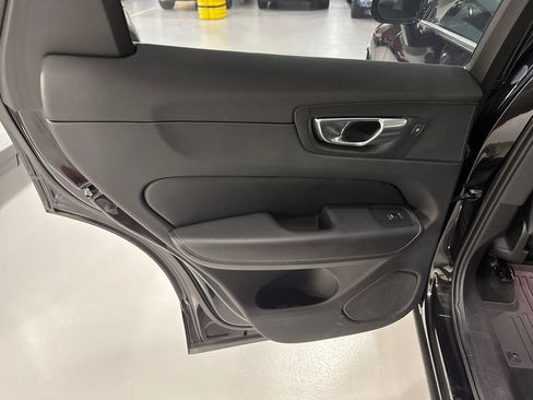 Certified 2023 Volvo XC60 B6 Ultimate w/ Protection Package Premier AWD/4WD image 21