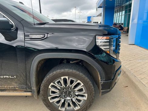 Used 2024 GMC Sierra 1500 Denali Ultimate AWD/4WD image 2