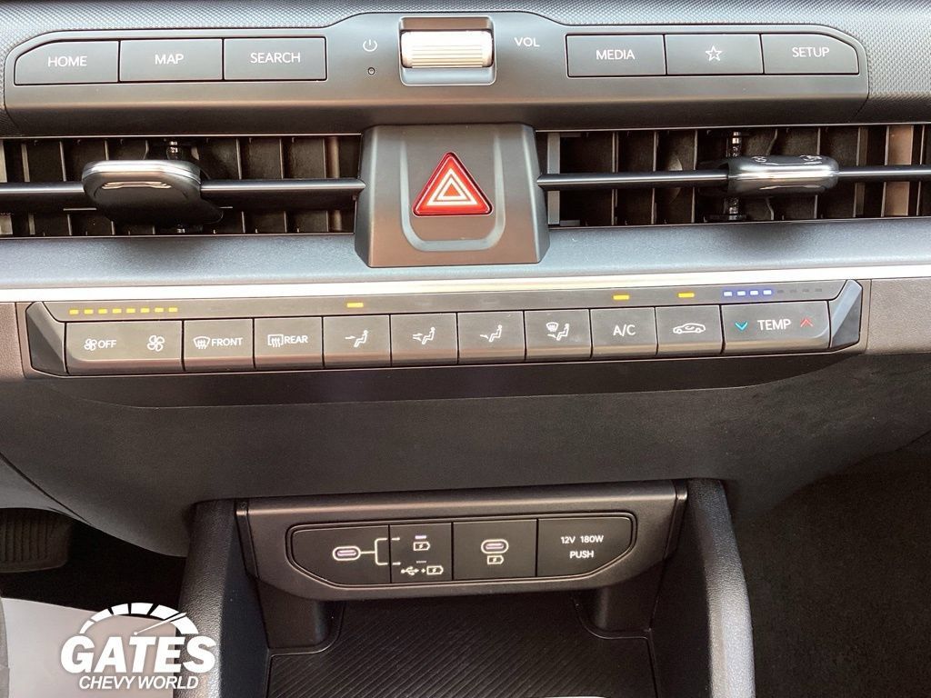 Used 2025 Kia K4 FWD image 15