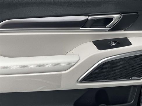 New 2025 Kia Telluride S image 24