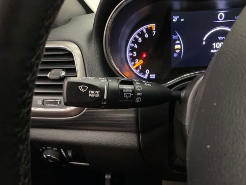 Used 2021 Jeep Grand Cherokee Laredo w/ Security & Convenience Group AWD/4WD image 23