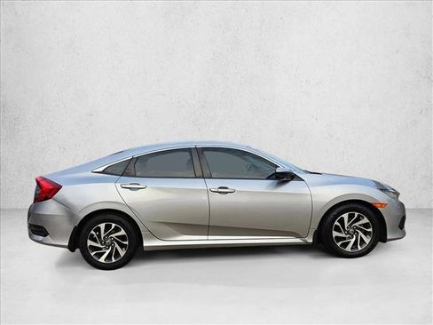 Used 2016 Honda Civic EX image 4