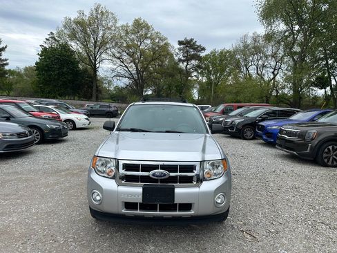 Used 2012 Ford Escape XLT AWD/4WD image 2