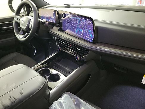 New 2026 Chevrolet Tahoe LS image 23