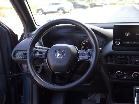Used 2024 Honda HR-V Sport image 15
