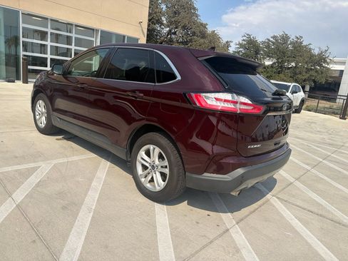 Used 2019 Ford Edge SEL w/ Equipment Group 201A FWD image 9