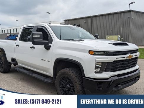 Used 2025 Chevrolet Silverado 2500 Custom w/ Custom Value Package AWD/4WD image 1