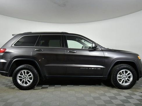 Used 2020 Jeep Grand Cherokee Laredo image 15
