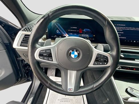 Used 2025 BMW X6 xDrive40i w/ Climate Comfort Package AWD/4WD image 12