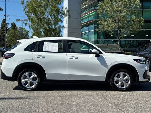 Certified 2024 Honda HR-V LX image 3