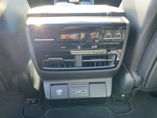 Used 2022 Acura MDX w/ Technology Package AWD/4WD image 34
