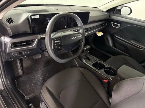 New 2026 Kia K4 LXS image 16