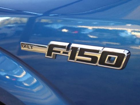 Used 2011 Ford F150 XLT w/ XLT Chrome Pkg image 19