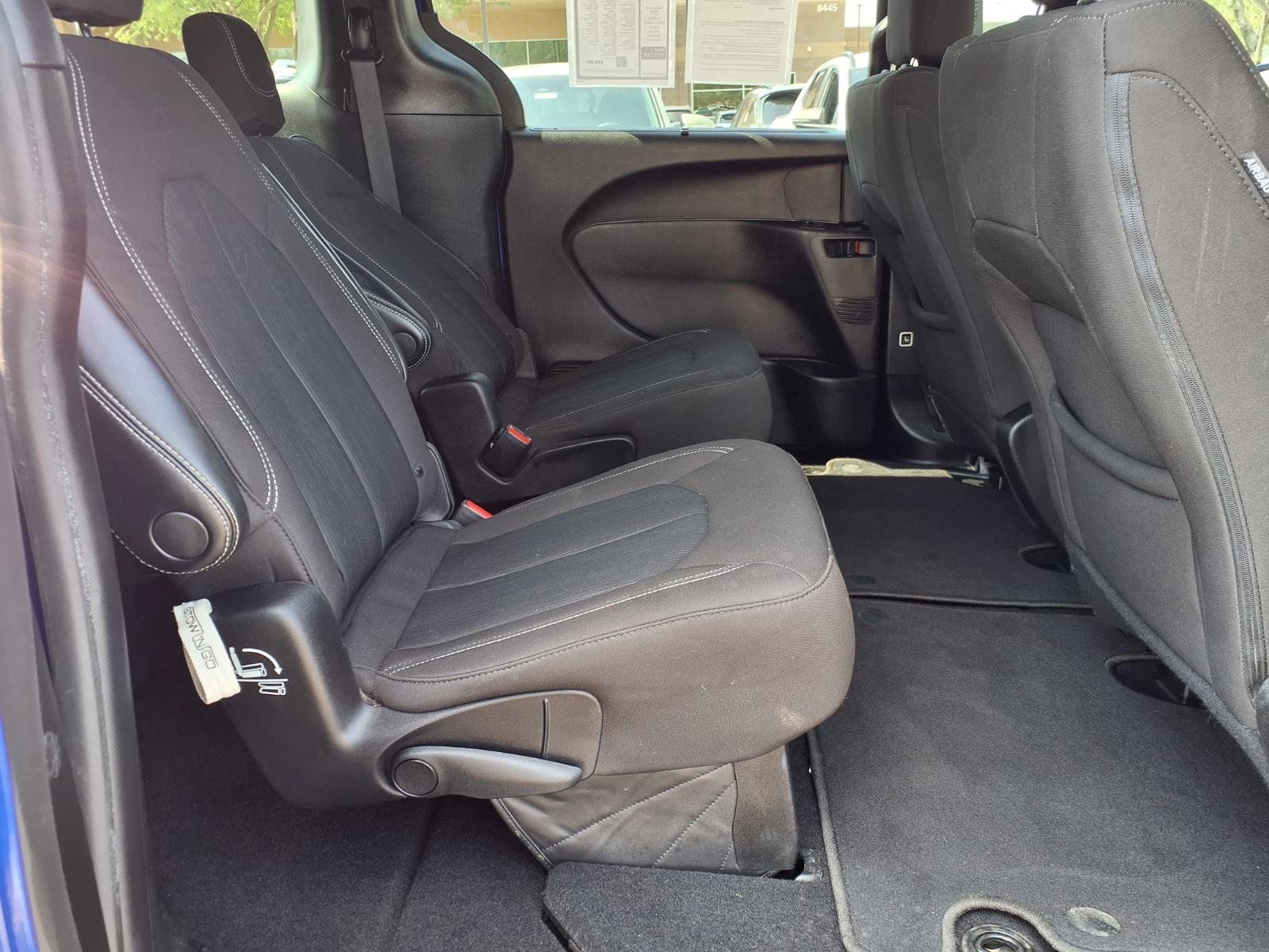 Used 2021 Chrysler Pacifica Touring w/ S Appearance Package FWD image 14