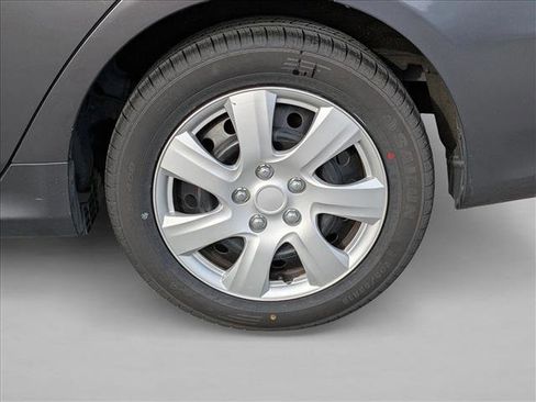 Used 2013 Toyota Corolla LE image 16