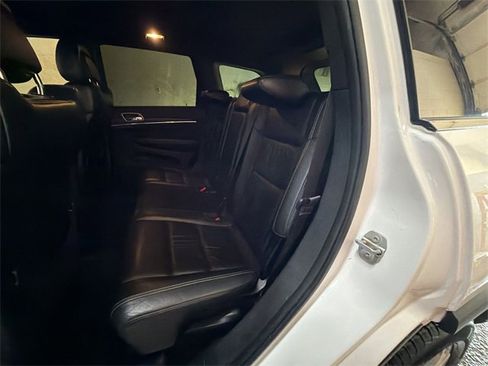 Used 2015 Jeep Grand Cherokee Limited image 23