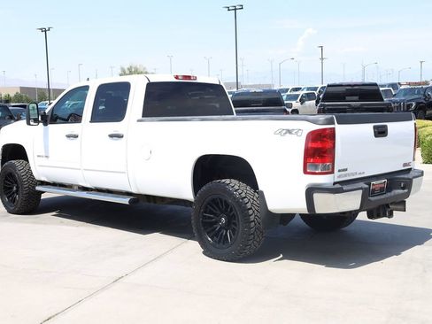 Used 2014 GMC Sierra 3500 SLE w/ SLE Preferred Package AWD/4WD image 4