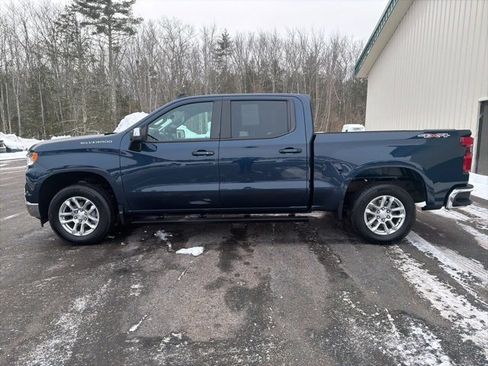 Certified 2022 Chevrolet Silverado 1500 LT image 2