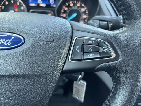 Used 2017 Ford Escape SE w/ SE Leather Comfort Package AWD/4WD image 15