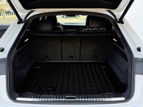 Used 2019 Audi Q8 Prestige image 23