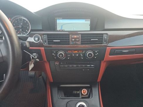 Used 2011 BMW M3 Coupe RWD image 15