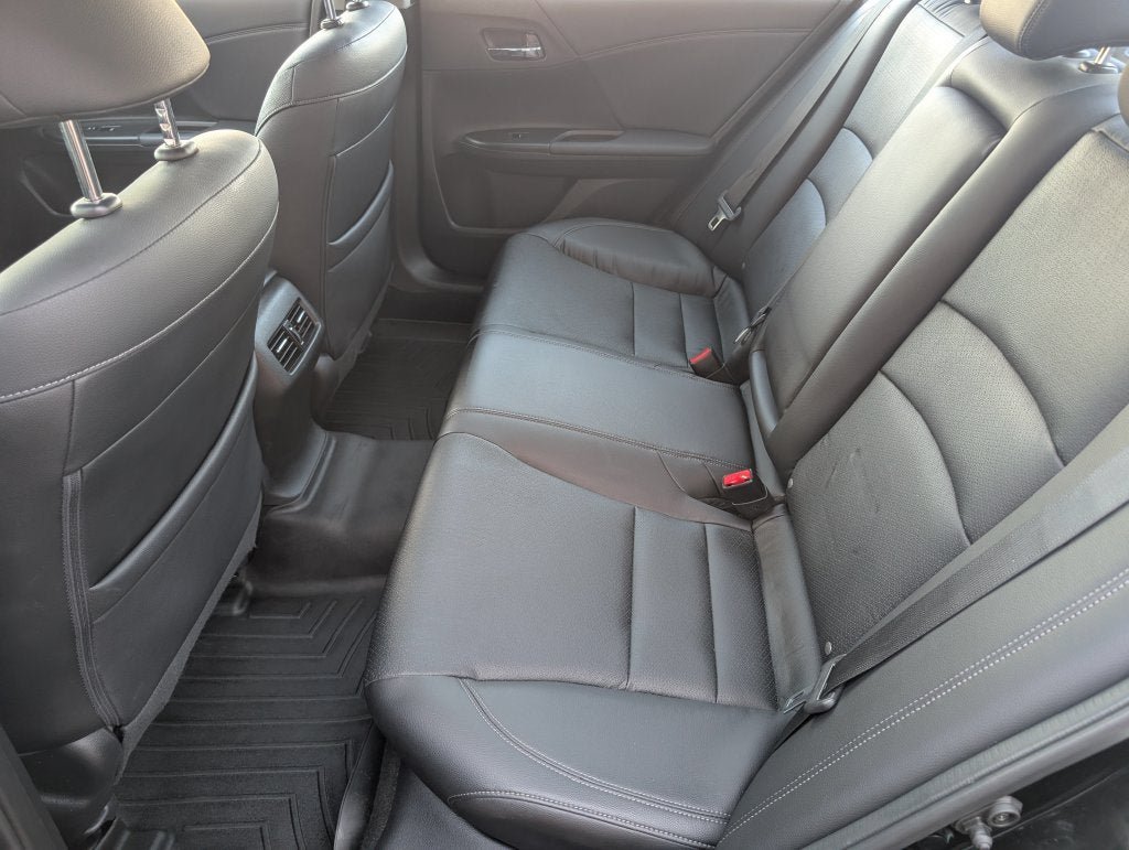 Used 2017 Honda Accord EX-L image 27