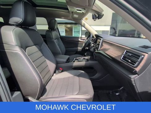 Used 2025 Volkswagen Atlas SEL image 29