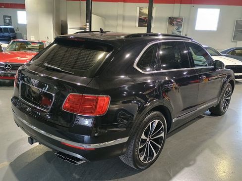 Used 2019 Bentley Bentayga AWD/4WD image 5