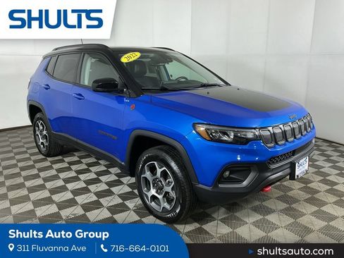 Used 2022 Jeep Compass Trailhawk w/ Sun and Sound Group AWD/4WD image 1