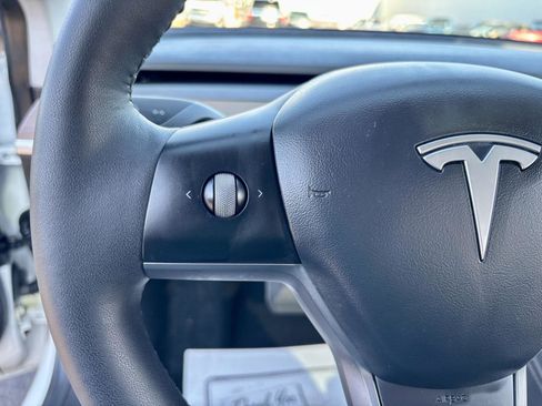Used 2021 Tesla Model 3 Long Range AWD/4WD image 17