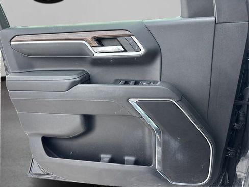 Used 2024 Chevrolet Silverado 1500 RST w/ Z71 Off-Road Package image 23