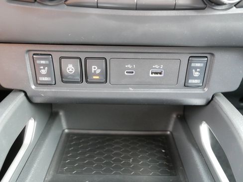 Certified 2023 Nissan Frontier SV w/ SV Convenience Package AWD/4WD image 31