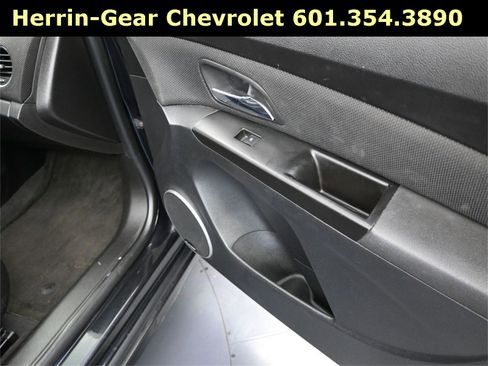 Used 2014 Chevrolet Cruze LTZ image 23