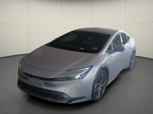 Used 2026 Toyota Prius Limited AWD/4WD image 3