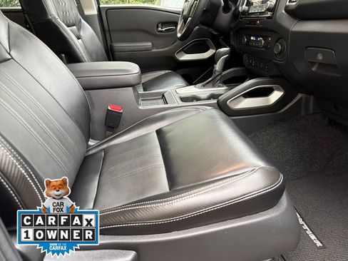 Used 2024 Nissan Frontier SL w/ Technology Package image 32