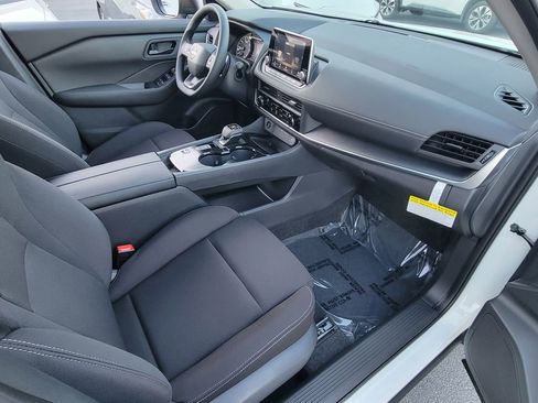 New 2026 Nissan Rogue S image 11