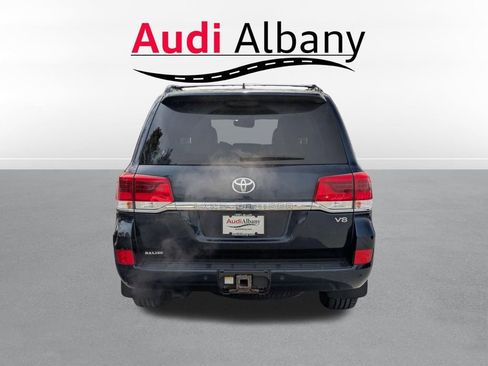 Used 2018 Toyota Land Cruiser AWD/4WD image 5