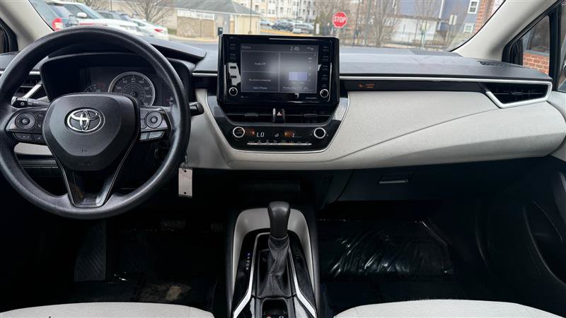 Used 2022 Toyota Corolla LE FWD image 20