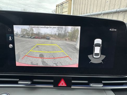 Used 2023 Hyundai Elantra Limited w/ Cargo Package FWD image 6